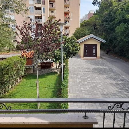 Appartamento Four Seasons Zara Esterno foto